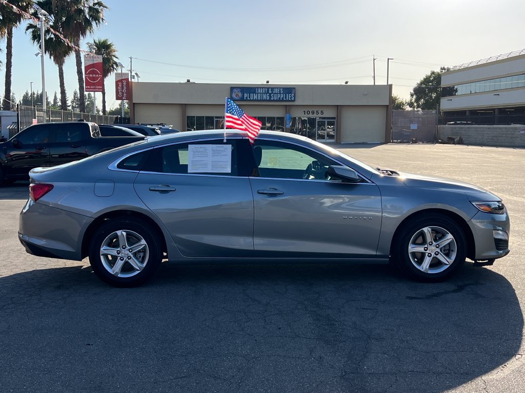Used 2024 Chevrolet Malibu LT FWD image 9
