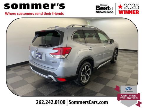 Used 2023 Subaru Forester Touring AWD/4WD image 6