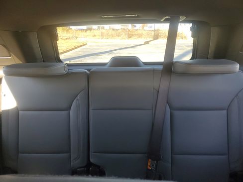 Used 2025 Chevrolet Tahoe LT image 10