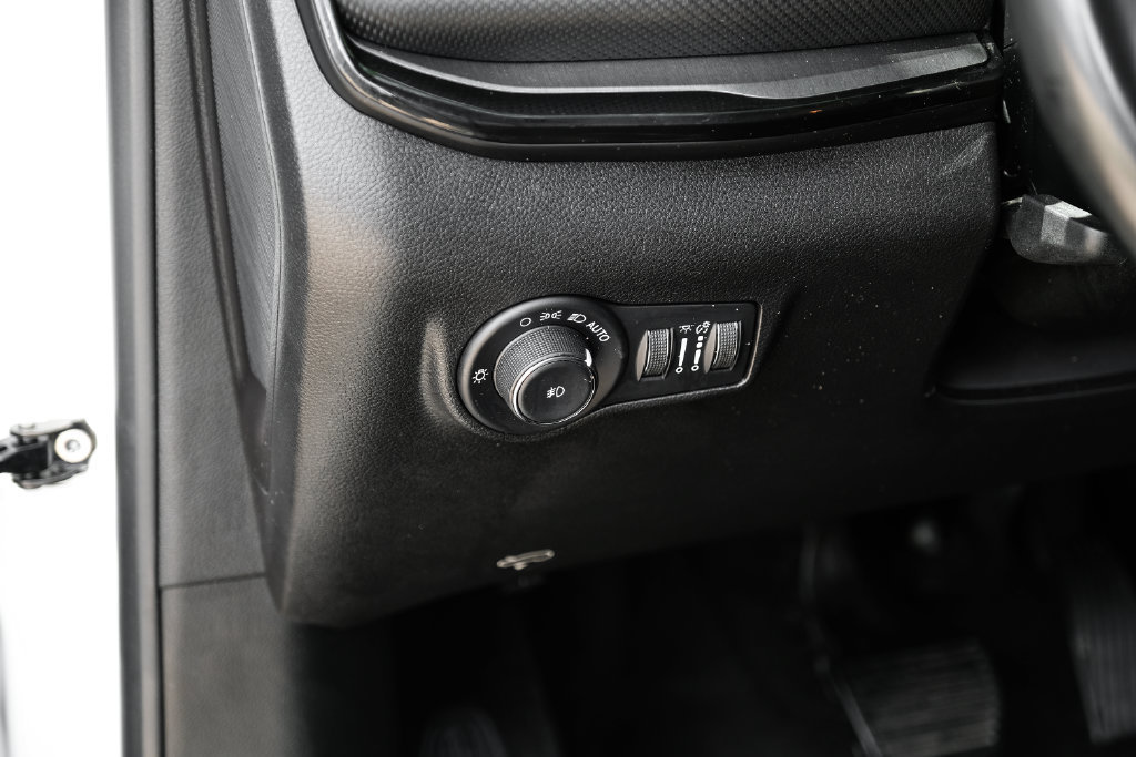 Used 2022 Jeep Compass Trailhawk w/ Trailhawk Elite Group AWD/4WD image 43