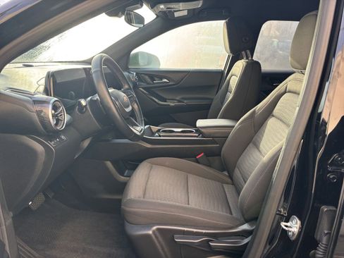 Used 2025 Chevrolet Equinox LT image 27