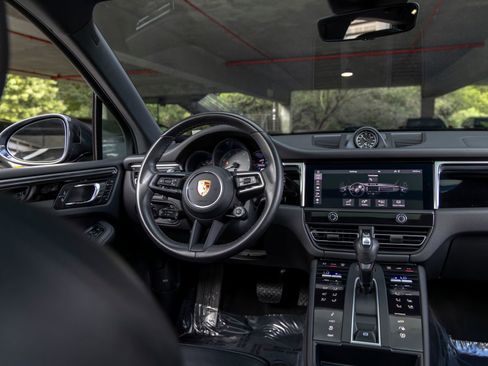 Certified 2022 Porsche Macan S AWD/4WD image 43
