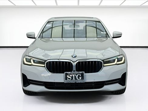 Used 2021 BMW 530e w/ Luxury Seating Package RWD image 2
