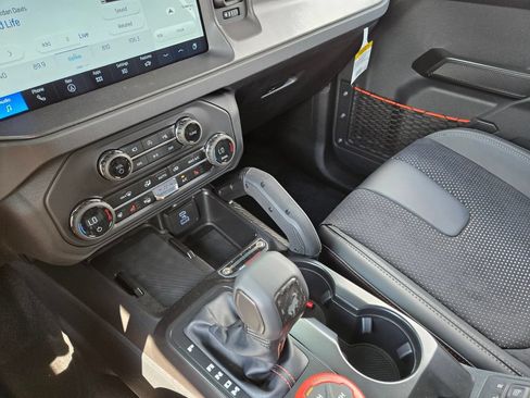 New 2025 Ford Bronco Raptor w/ Interior Carbon Fiber Pack AWD/4WD image 21