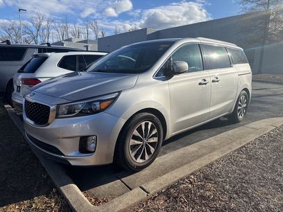 Used 2015 Kia Sedona SX