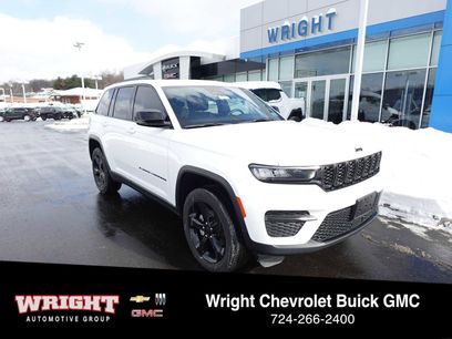 Used 2023 Jeep Grand Cherokee Altitude