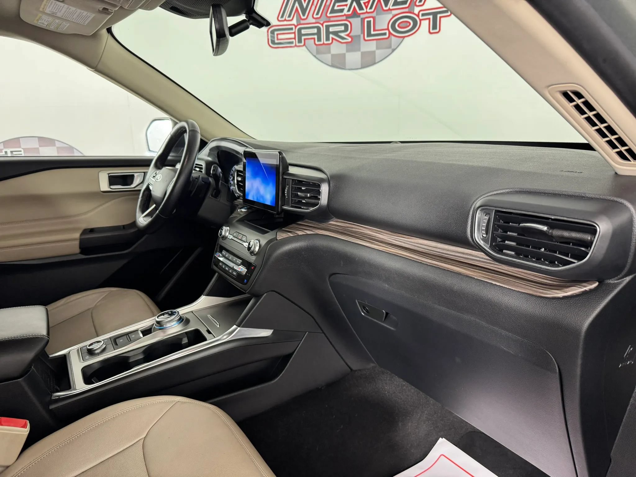 Used 2020 Ford Explorer Limited AWD/4WD image 12