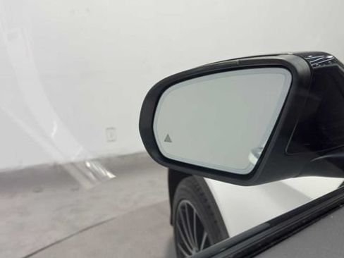 Used 2017 Mercedes-Benz GLC 300 4MATIC Coupe image 11