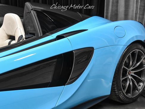 Used 2018 McLaren 570S Spider RWD image 32