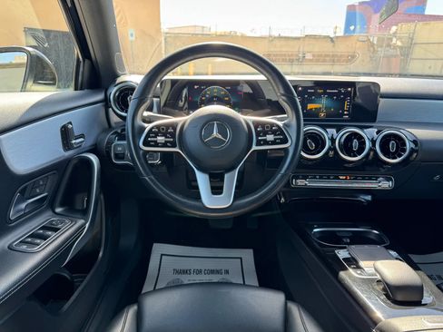 Used 2019 Mercedes-Benz A 220 image 18