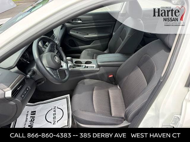 Certified 2025 Nissan Altima 2.5 SV w/ SV Special Edition Package AWD/4WD image 11