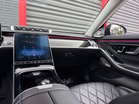 Used 2021 Mercedes-Benz S 580 4MATIC Sedan w/ Warmth & Comfort Package image 24