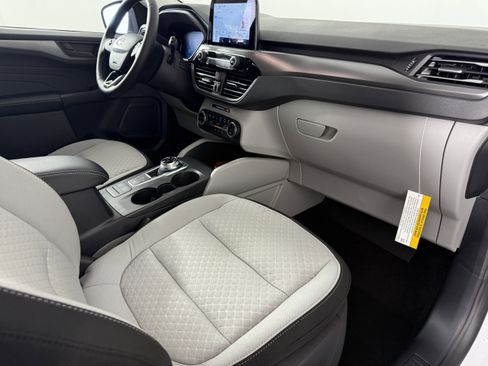 New 2025 Ford Escape Active w/ Cold Weather Package image 11