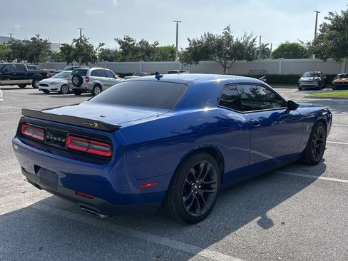 Used 2021 Dodge Challenger R/T Scat Pack RWD image 3