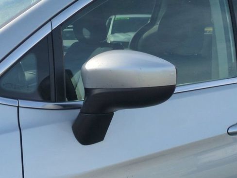 Used 2023 Chrysler Voyager LX FWD image 11