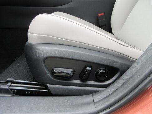 New 2026 Lexus UX 300h AWD image 29