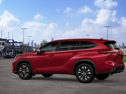 New 2026 Toyota Highlander XLE AWD/4WD image 5