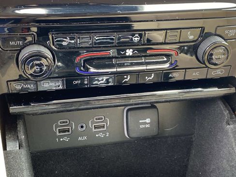 Certified 2022 Jeep Grand Cherokee L Limited image 15