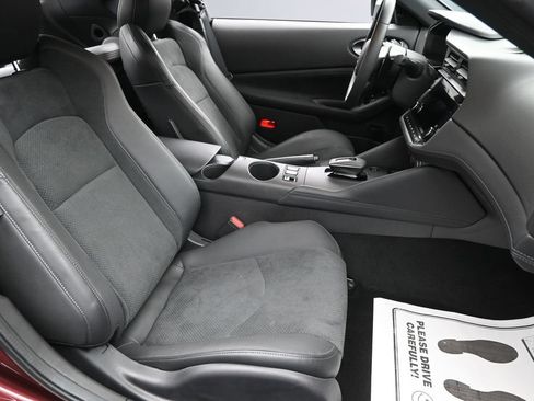 Used 2025 Nissan Z Performance w/ Floor Mat Package RWD image 29