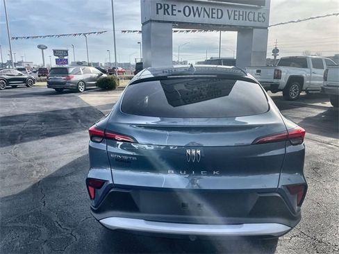 Used 2025 Buick Envista Preferred w/ Advanced Safety Package image 4