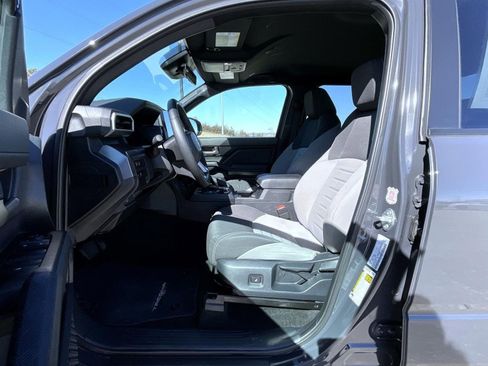 Used 2025 Toyota Tacoma TRD Off-Road image 10