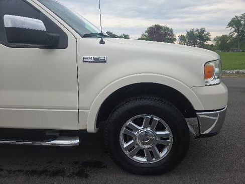 Used 2007 Ford F150 XLT AWD/4WD image 4