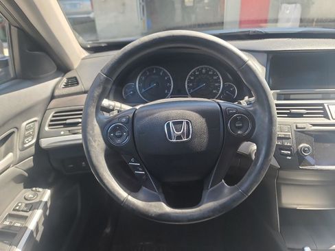 Used 2014 Honda Crosstour EX-L image 16