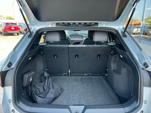 Used 2021 Volkswagen ID.4 Pro w/ ID.4 Protection Package image 28