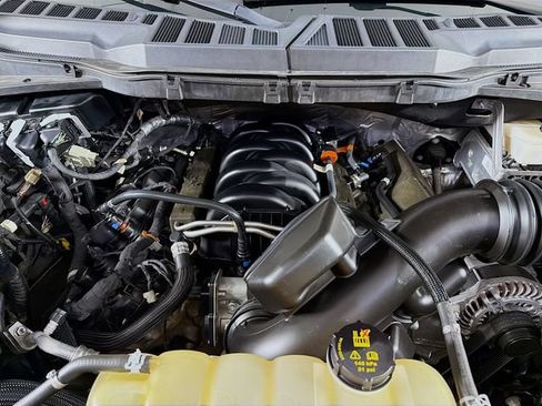 Used 2021 Ford F150 Lariat w/ Equipment Group 502A High AWD/4WD image 36