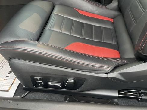 Used 2025 BMW M2 w/ Lighting Package image 10