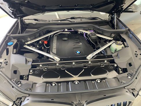 New 2026 BMW X5 xDrive40i w/ M Sport Package image 32