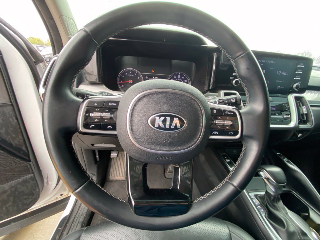 Used 2021 Kia Sorento S w/ Panoramic Sunroof Package AWD/4WD image 14
