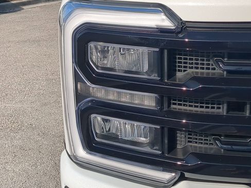 Used 2024 Ford F250 Lariat w/ Lariat Ultimate Package image 10