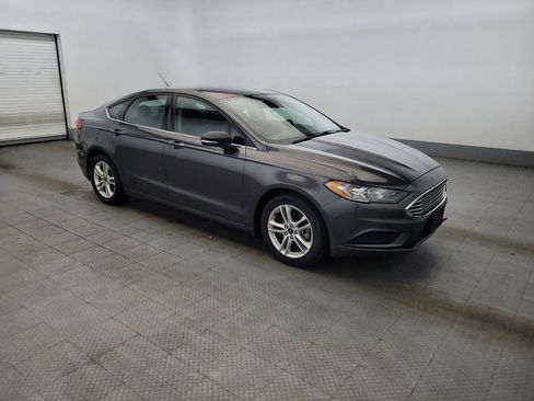 Used 2018 Ford Fusion SE FWD image 11
