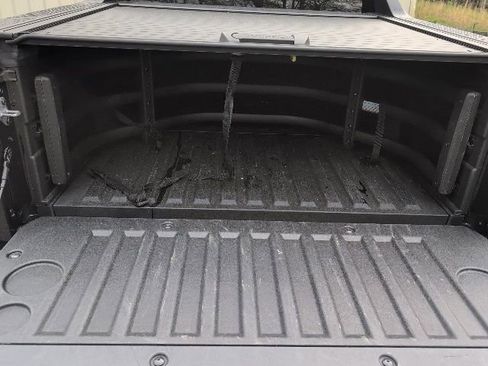 Used 2023 Hyundai Santa Cruz Limited image 9