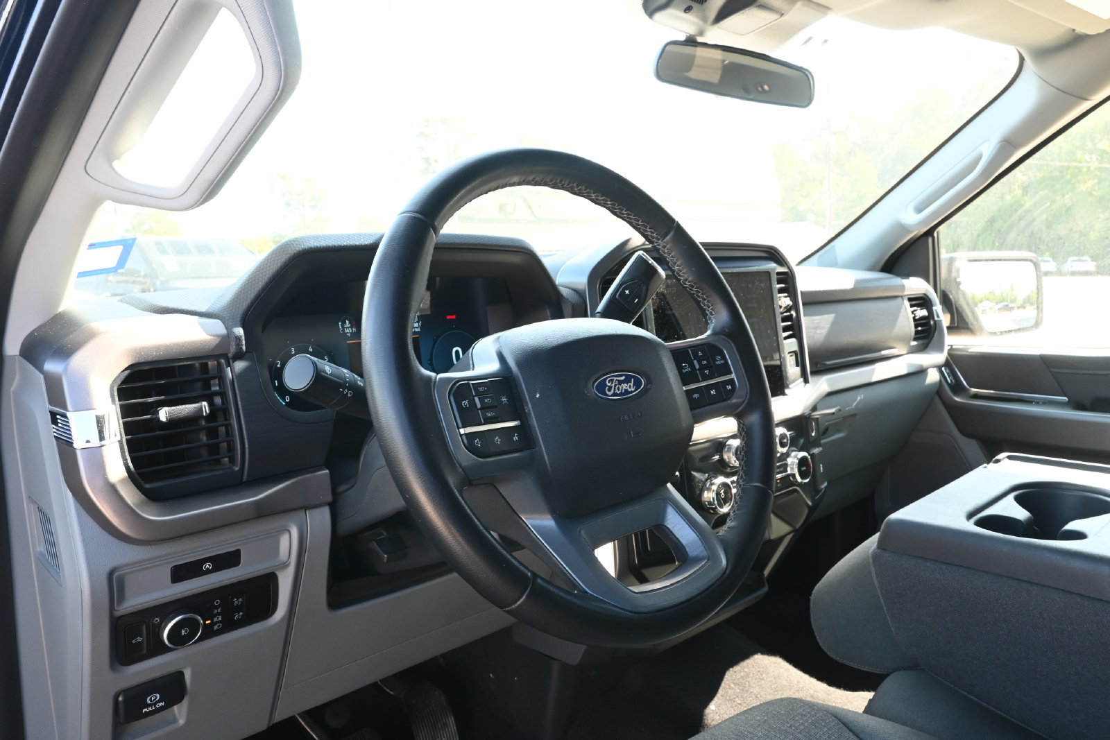 Used 2025 Ford F150 XLT w/ Equipment Group 301A Standard RWD image 11