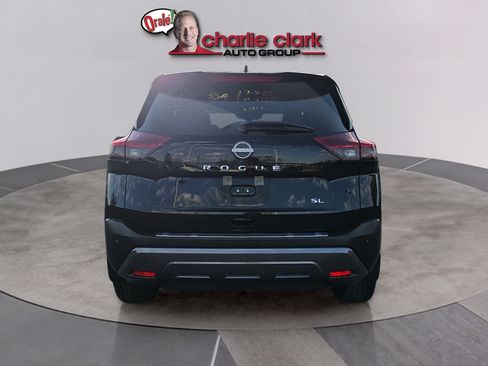 Used 2023 Nissan Rogue SL w/ SL Premium Package FWD image 4