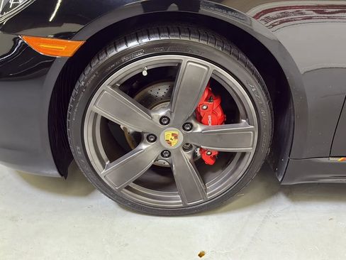 Used 2017 Porsche 718 Cayman S image 22