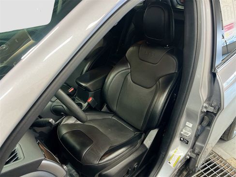 Used 2022 Jeep Cherokee Latitude Lux image 18