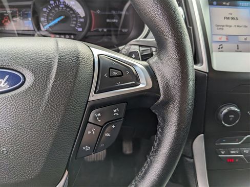 Used 2019 Ford Edge SEL w/ Equipment Group 201A image 33