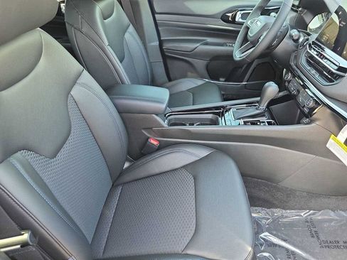 New 2026 Jeep Compass Latitude AWD/4WD image 23