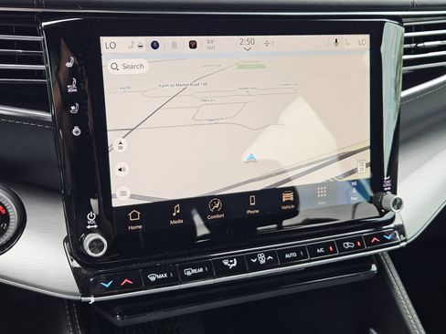 New 2026 Jeep Grand Wagoneer Limited AWD/4WD image 17