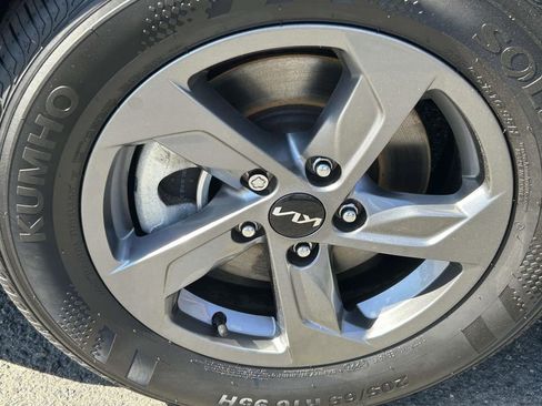 Used 2023 Kia K5 LXS image 11