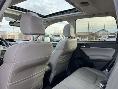 Used 2014 Subaru Forester 2.5i Limited w/ Popular Package #2 image 23