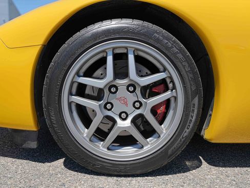 Used 2003 Chevrolet Corvette Z06 w/ Memory Package, 3 Drivers RWD image 14