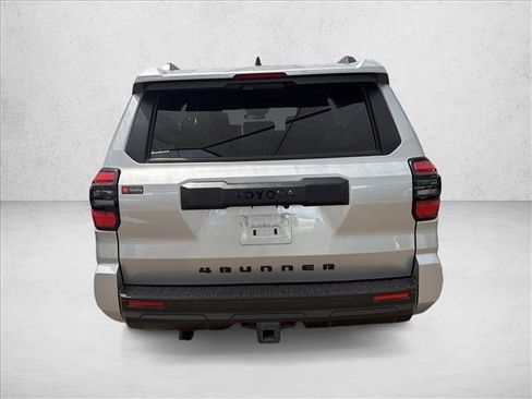 Used 2026 Toyota 4Runner SR5 AWD/4WD image 4