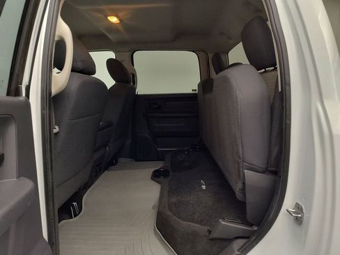 Used 2012 RAM 2500 ST w/ Chrome Appearance Group AWD/4WD image 21