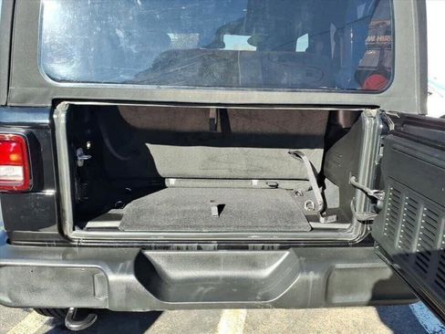 Used 2024 Jeep Wrangler Sport S image 22