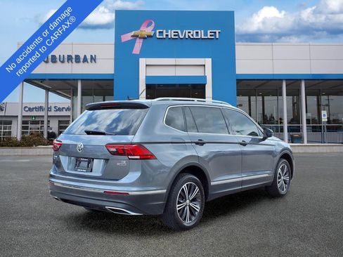 Used 2018 Volkswagen Tiguan SEL AWD/4WD image 5