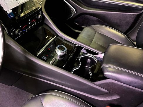 Used 2022 Jeep Grand Cherokee Limited image 17